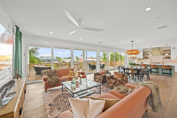 Image No.18-4 Bed Property for sale