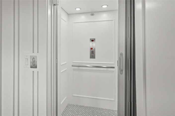 Image No.28-4 Bed Property for sale