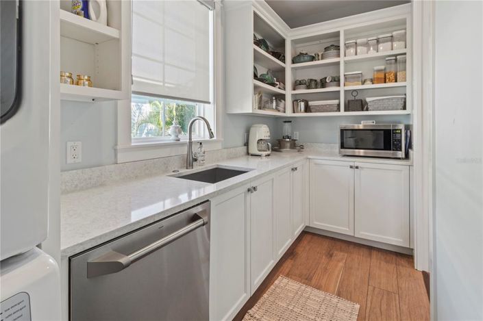 Image No.35-4 Bed Property for sale