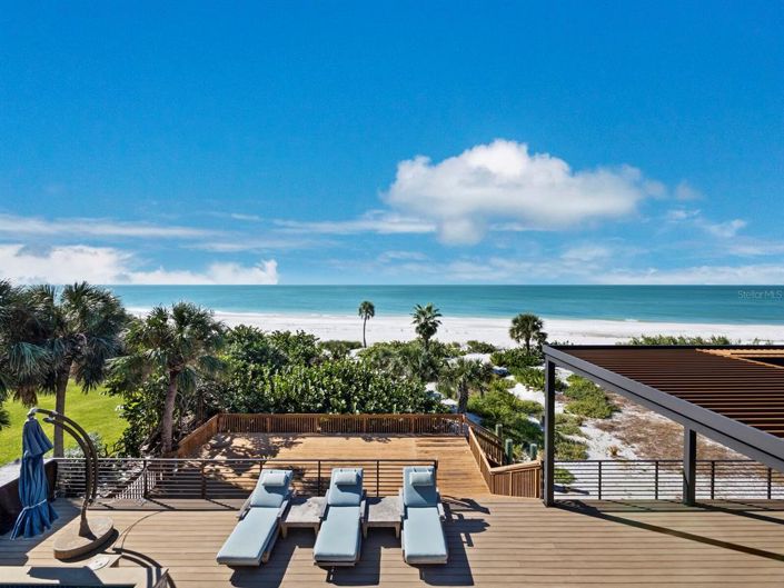 Image No.33-8 Bed Property for sale