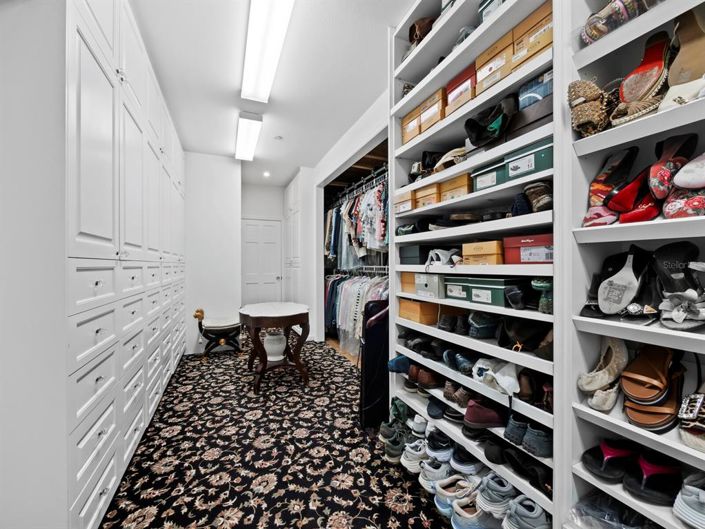 Image No.38-8 Bed Property for sale