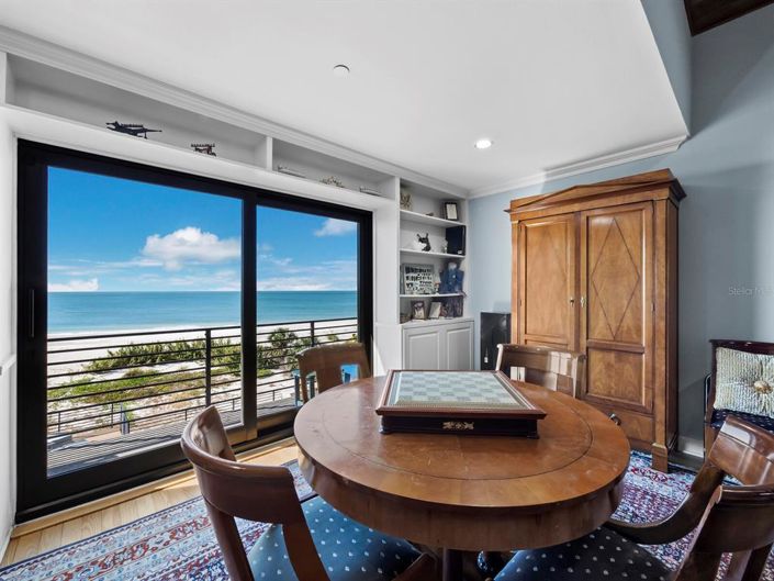 Image No.39-8 Bed Property for sale