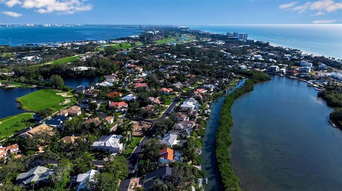 Image No.18-3 Bed Property for sale