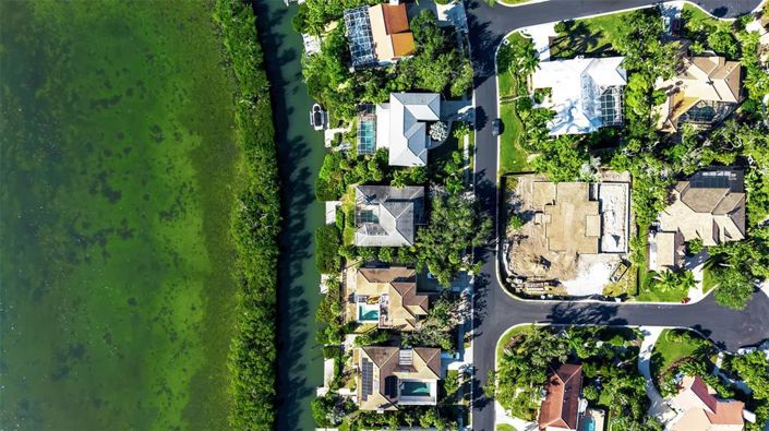 Image No.29-3 Bed Property for sale