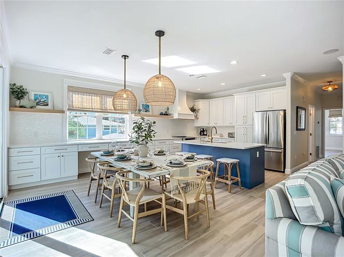 Image No.17-4 Bed Property for sale