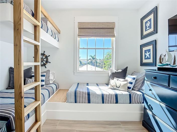 Image No.26-4 Bed Property for sale