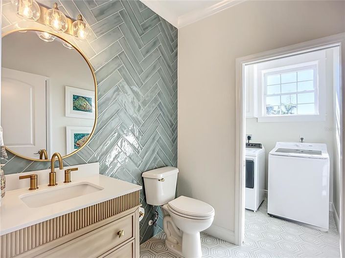 Image No.30-4 Bed Property for sale