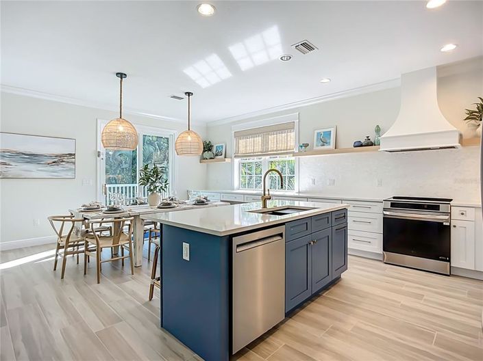 Image No.9-4 Bed Property for sale