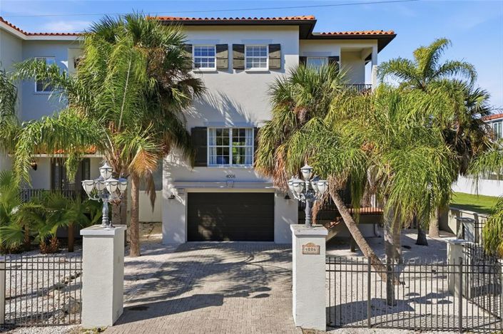 Image No.3-Propriété de 4 chambres à vendre à Holmes Beach