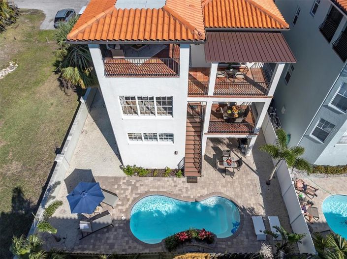 Image No.4-Propriété de 4 chambres à vendre à Holmes Beach