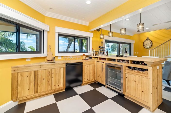 Image No.17-3 Bed Property for sale