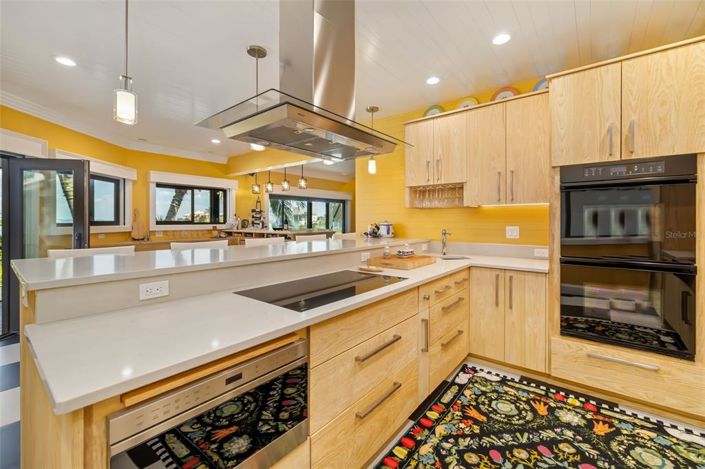 Image No.19-3 Bed Property for sale