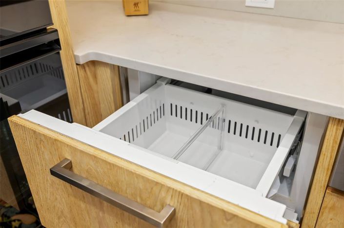 Image No.23-3 Bed Property for sale