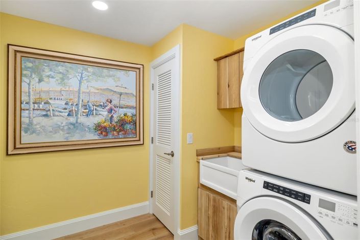 Image No.41-3 Bed Property for sale