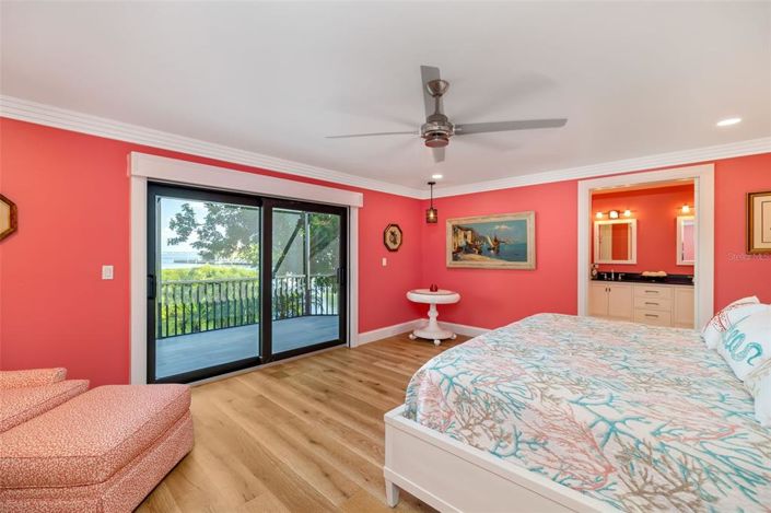 Image No.50-3 Bed Property for sale