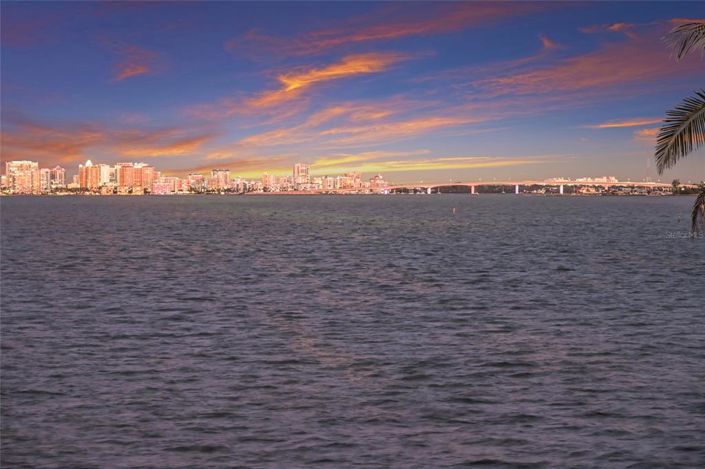 Image No.19-4 Bed Property for sale