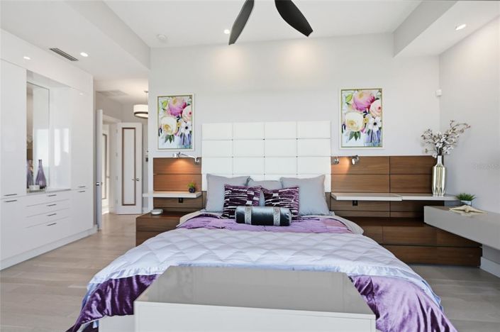 Image No.40-4 Bed Property for sale