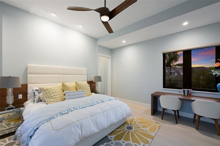 Image No.50-4 Bed Property for sale