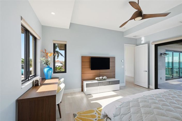 Image No.51-4 Bed Property for sale