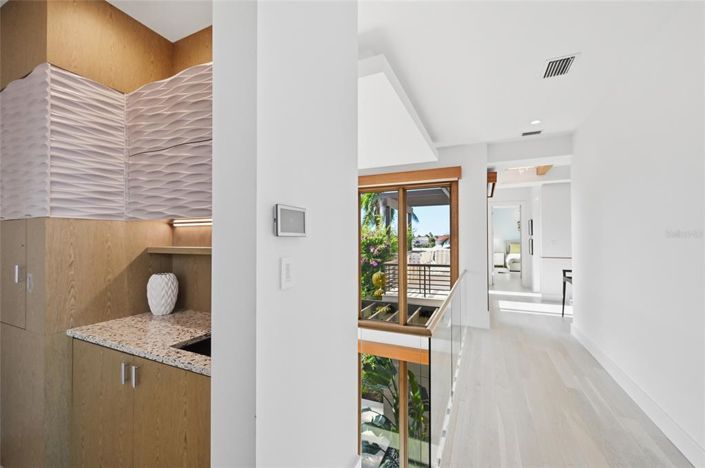 Image No.56-4 Bed Property for sale