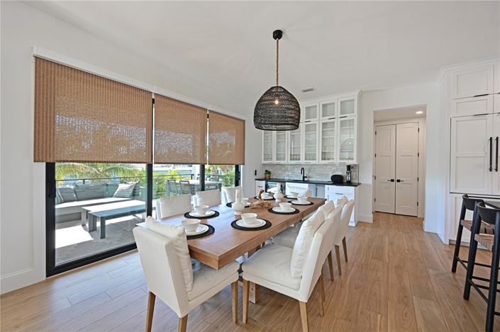 Image No.12-4 Bed Property for sale