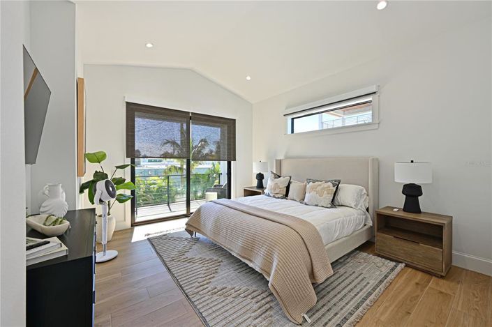 Image No.20-4 Bed Property for sale