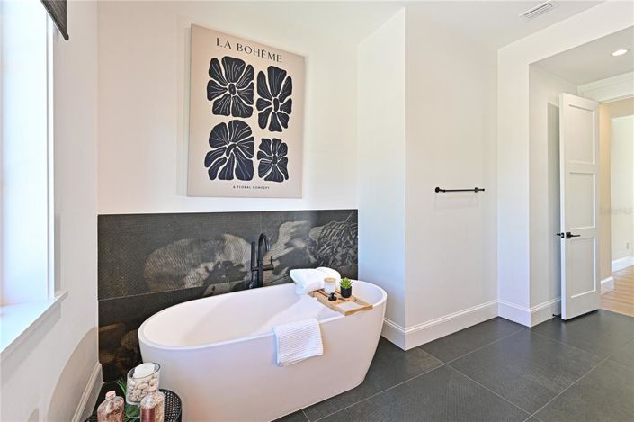 Image No.21-4 Bed Property for sale