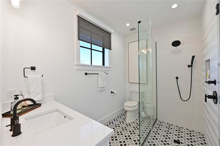 Image No.27-4 Bed Property for sale