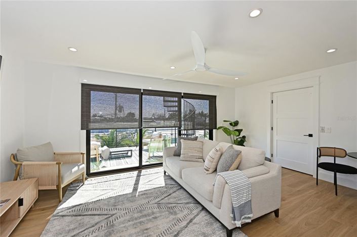 Image No.35-4 Bed Property for sale