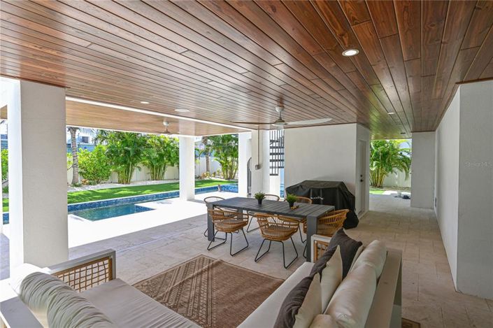 Image No.43-4 Bed Property for sale