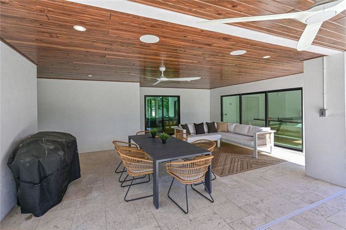 Image No.44-4 Bed Property for sale