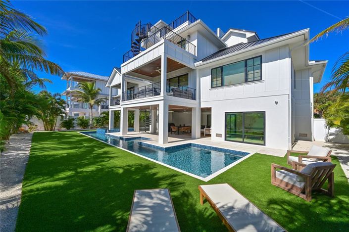 Image No.45-4 Bed Property for sale