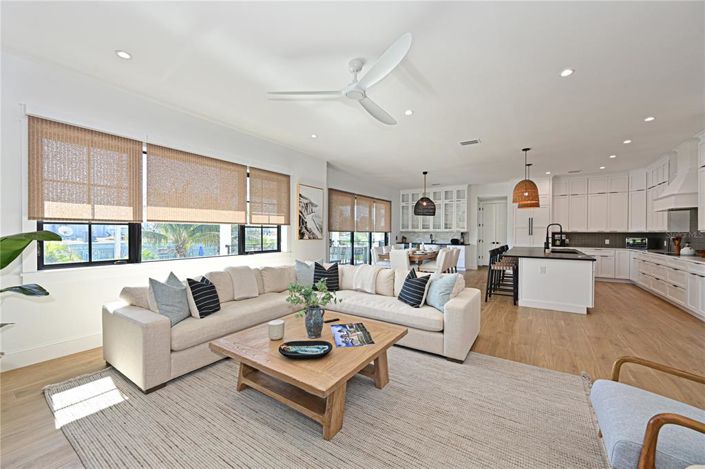 Image No.9-4 Bed Property for sale