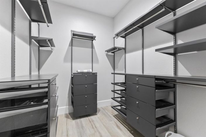 Image No.29-4 Bed Property for sale