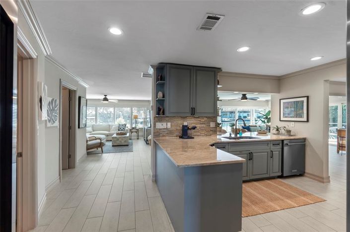 Image No.8-Propriété de 3 chambres à vendre à Sarasota