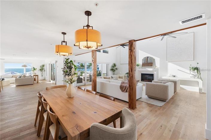 Image No.41-6 Bed Property for sale