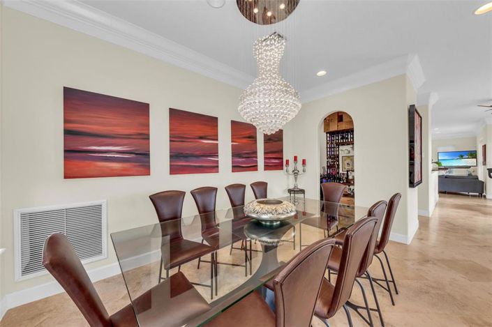 Image No.29-5 Bed Property for sale