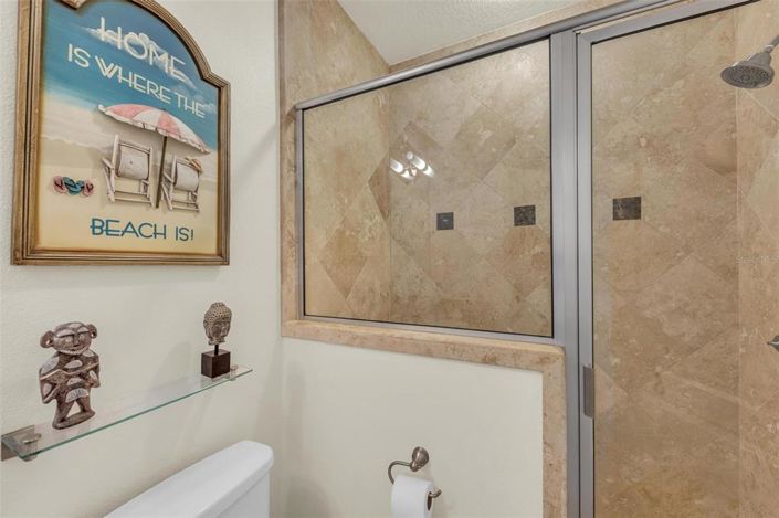 Image No.44-5 Bed Property for sale