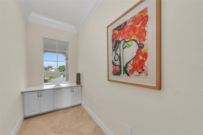 Image No.57-5 Bed Property for sale