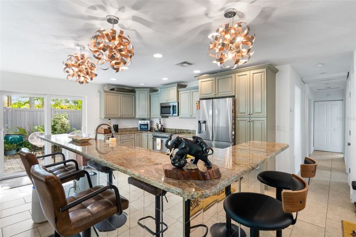 Image No.13-3 Bed Property for sale