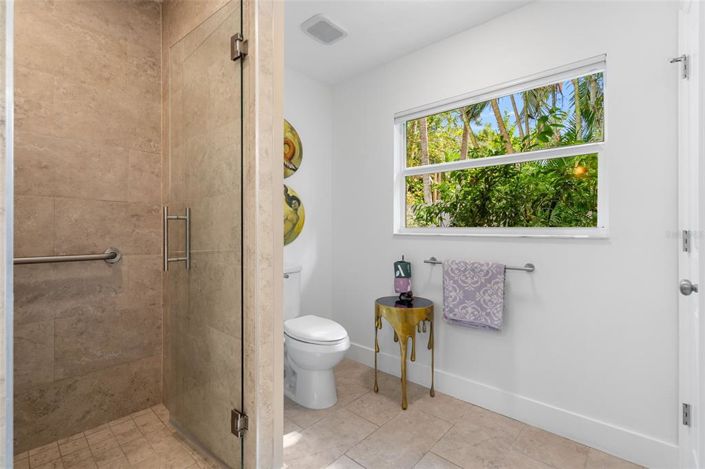 Image No.21-3 Bed Property for sale