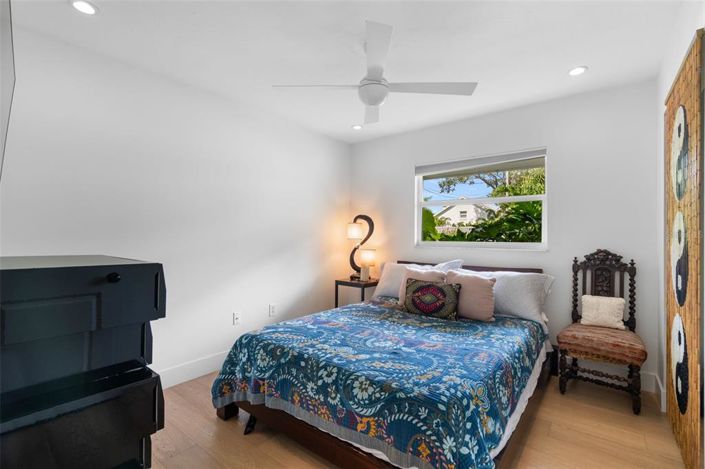 Image No.22-3 Bed Property for sale