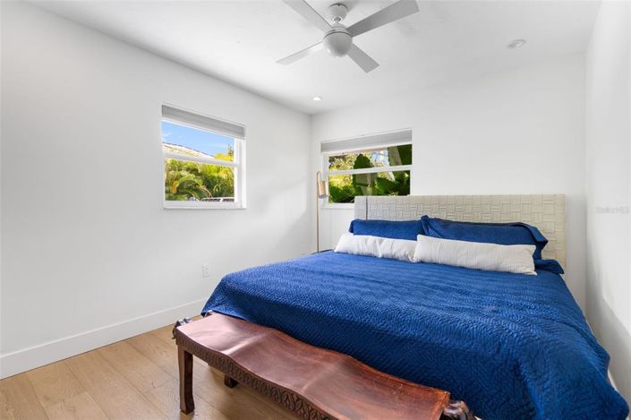 Image No.25-3 Bed Property for sale