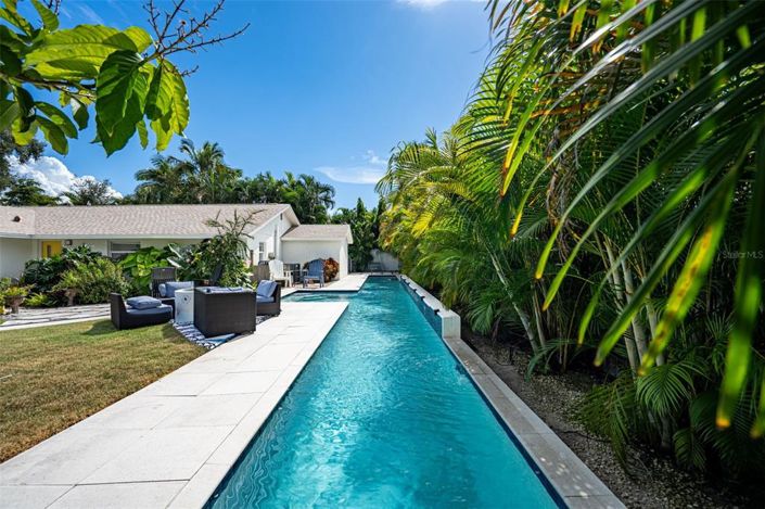 Image No.30-3 Bed Property for sale