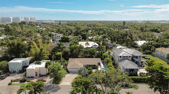 Image No.37-3 Bed Property for sale