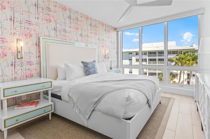 Image No.10-2 Bed Property for sale