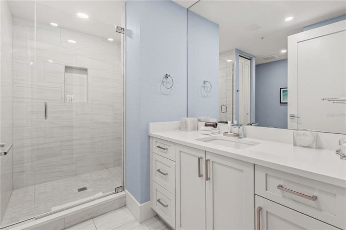 Image No.14-2 Bed Property for sale