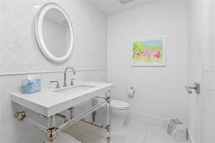 Image No.19-2 Bed Property for sale