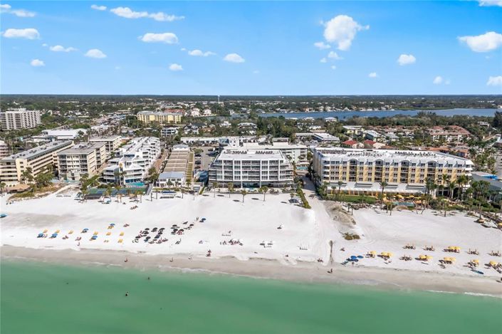 Image No.36-2 Bed Property for sale