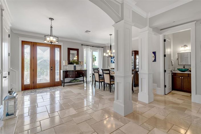 Image No.12-4 Bed Property for sale